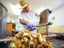 Load image into Gallery viewer, Creamed Honey